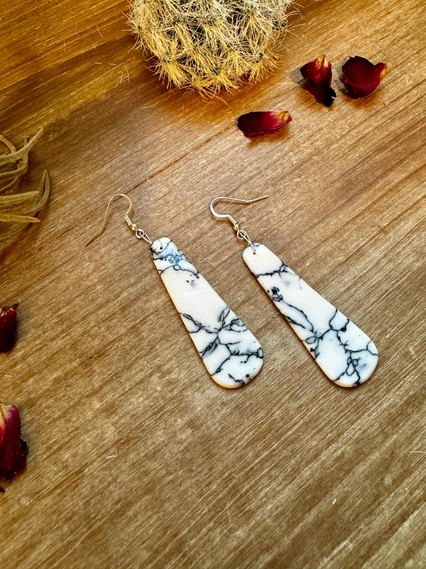 White block white tear drop earrings